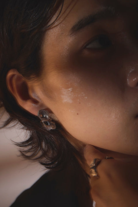 Obligation pierced earrings2